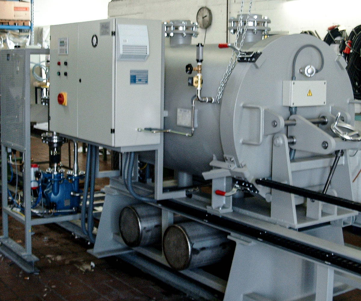 中空纤维膜纺丝设备和过滤器清洗设备